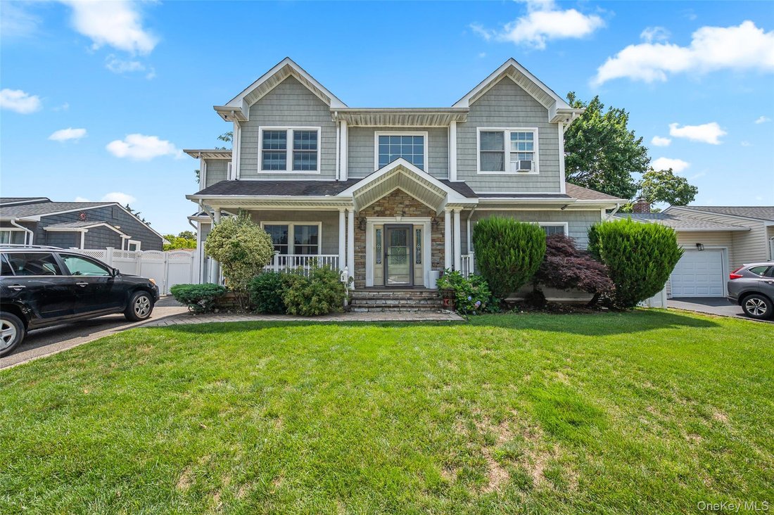 House in Plainview, New York, United States 1 - 18535250