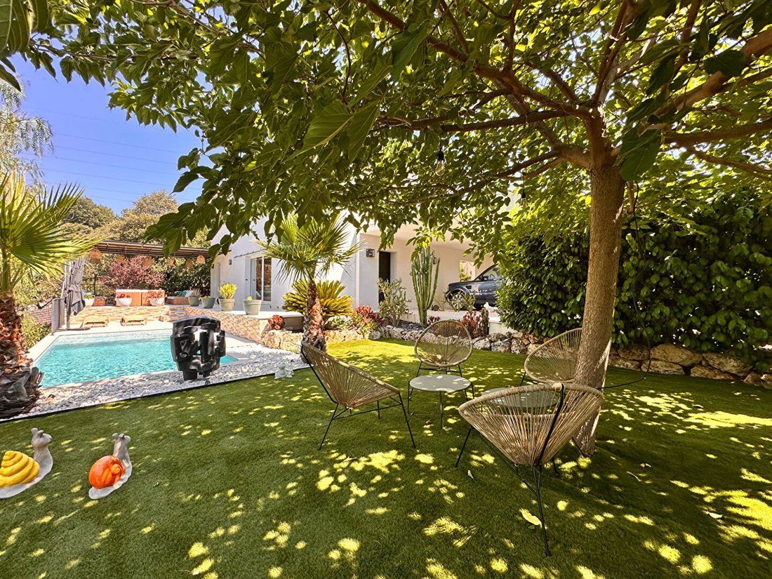 Villa in Trans-en-Provence, Provence-Alpes-Côte d'Azur, France 1 - 18536555