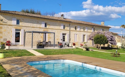 Villa in Saint-Émilion, Nouvelle-Aquitaine, France 1