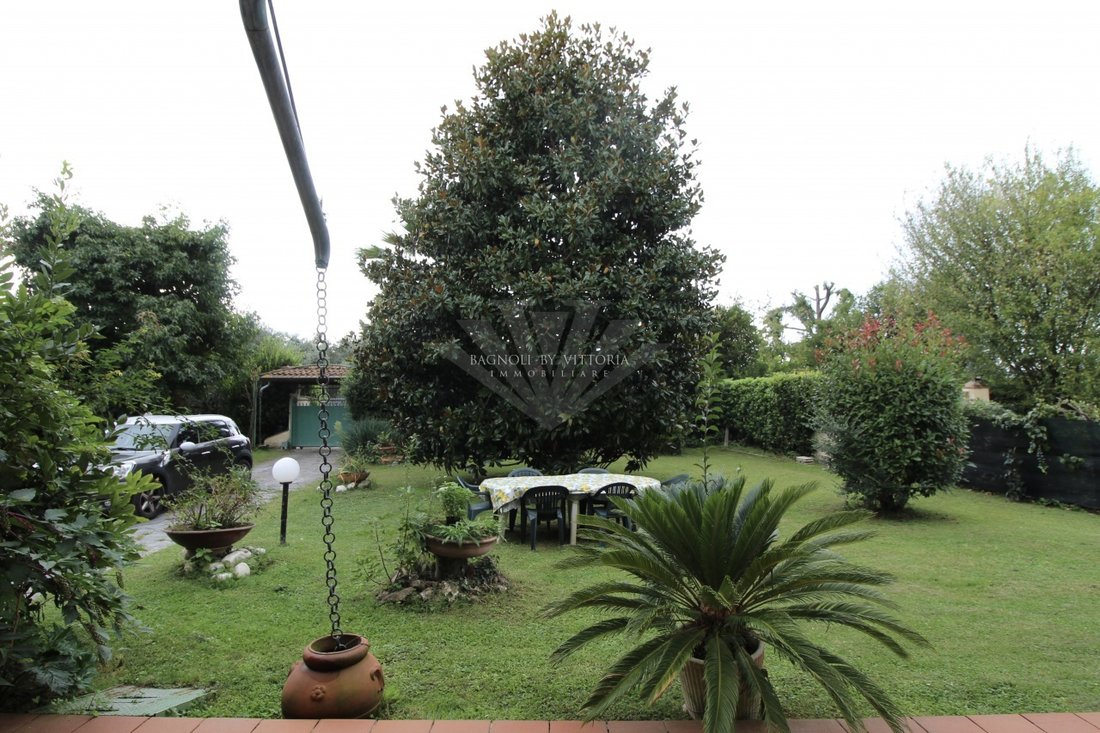 Villa in Pietrasanta, Tuscany, Italy 4 - 18107142