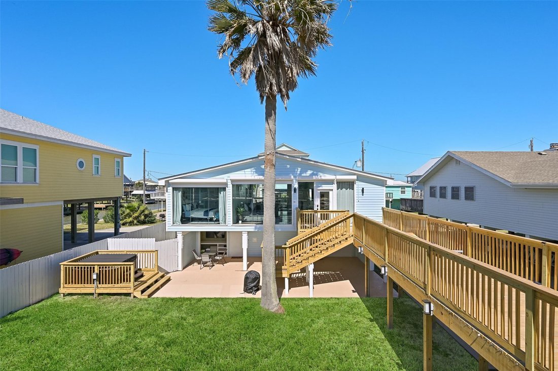 House in Galveston, Texas, United States 3 - 18532738