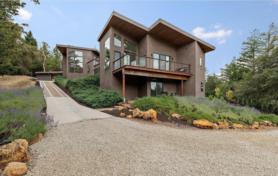 House in Saratoga, California, United States 2 - 18535388