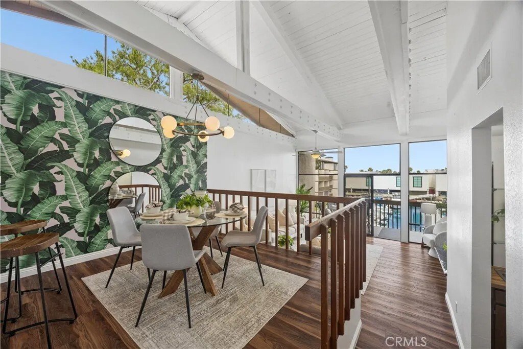 Condo in Signal Hill, California, United States 3 - 17921869