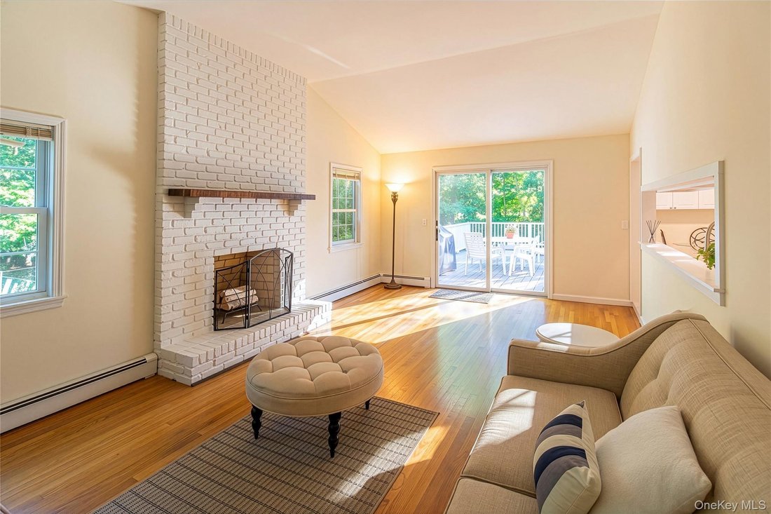 House in Laurel, New York, United States 2 - 18524536