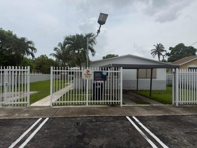 Miami, Florida, United States 4 - 18536081