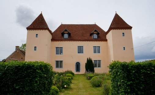 Villa in Saint-Martin-en-Bresse, Bourgogne – Franche-Comté, France 1
