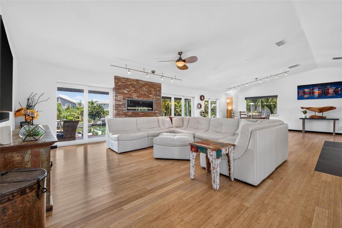House in St. Petersburg, Florida, United States 3 - 18532438