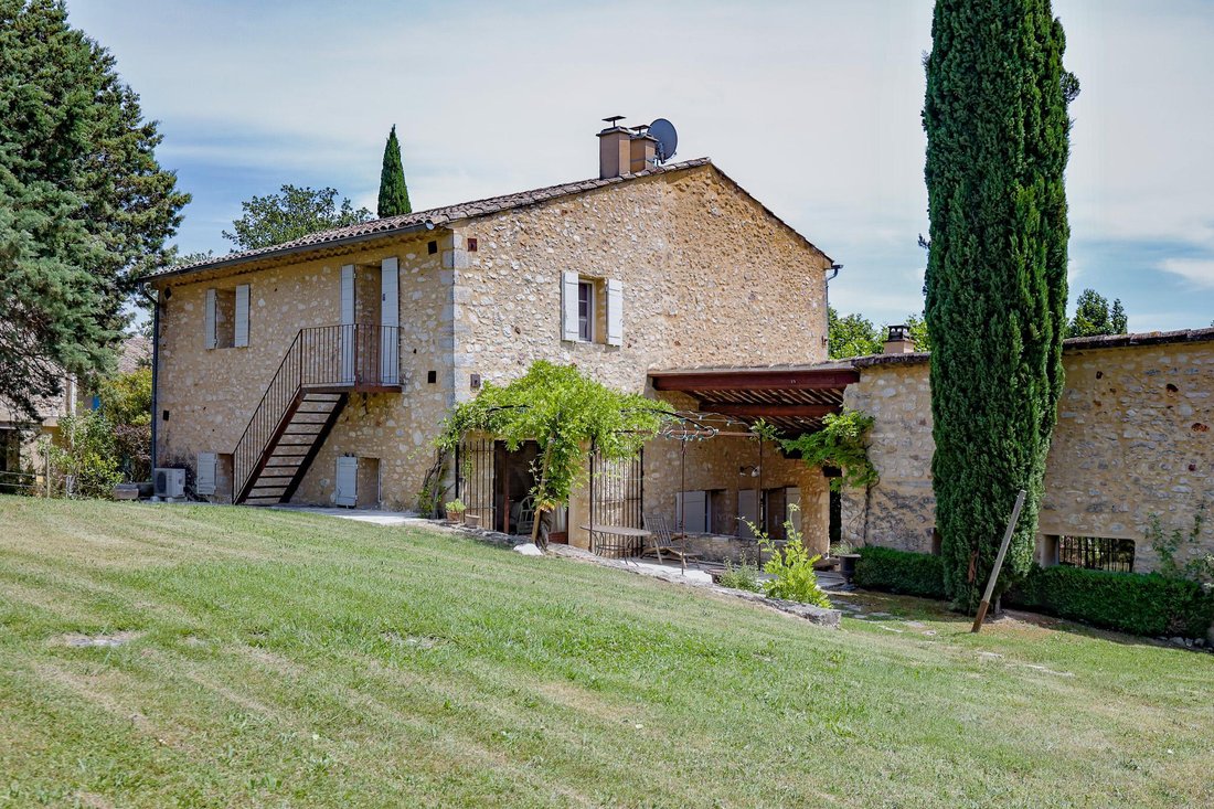 House in Apt, Switzerland 1 - 18534446