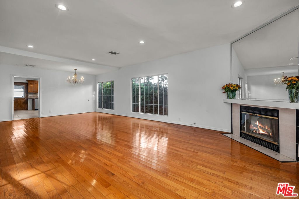 House in Los Angeles, California, United States 4 - 18535046
