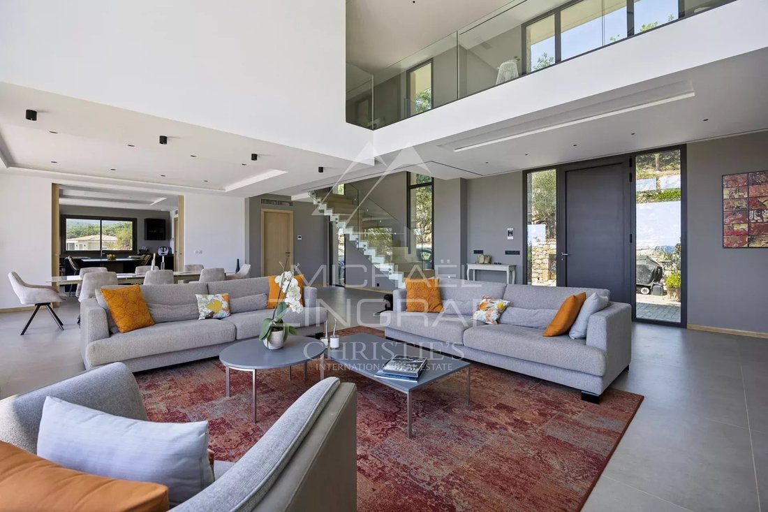 Villa in Nord, Roquefort-les-Pins, France 4 - 18509922