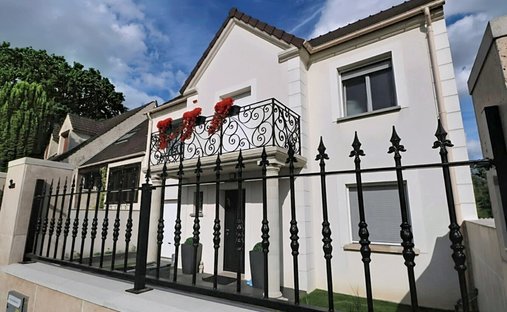 Villa in Gressy, Ile-de-France, France 1