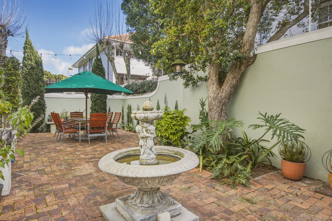 House in Bakoven, Cape Town, South Africa 2 - 18536834