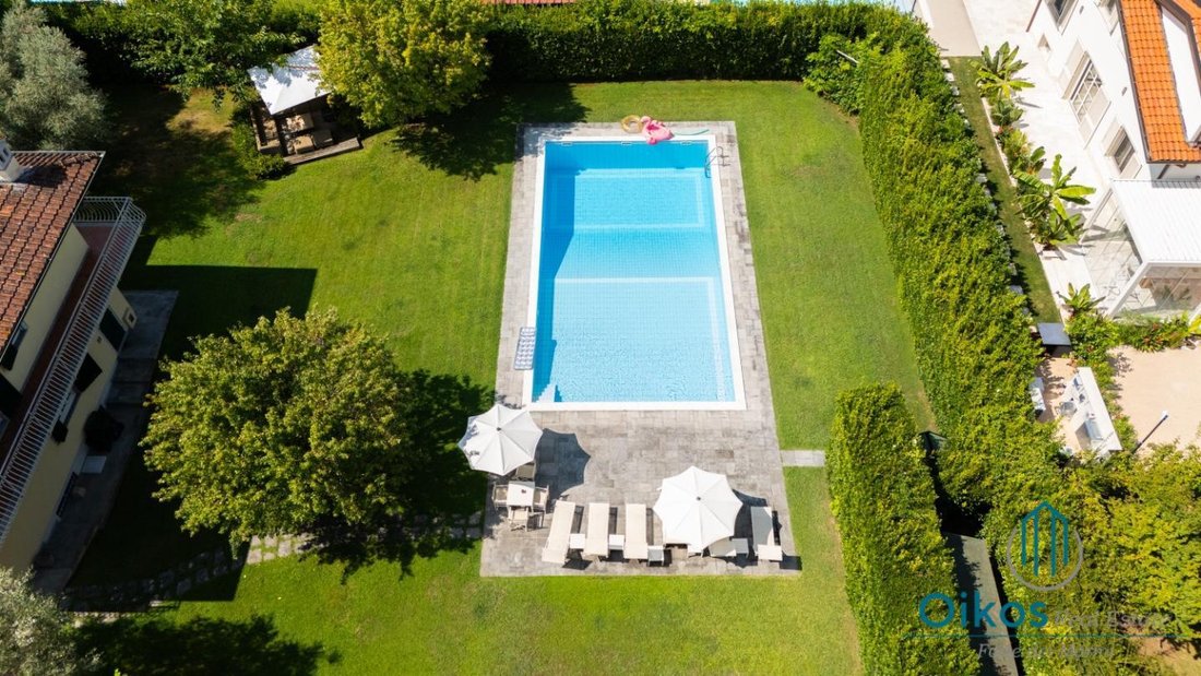 Villa in Caranna-Vaiana, Forte dei Marmi, Tuscany 5 - 18534929