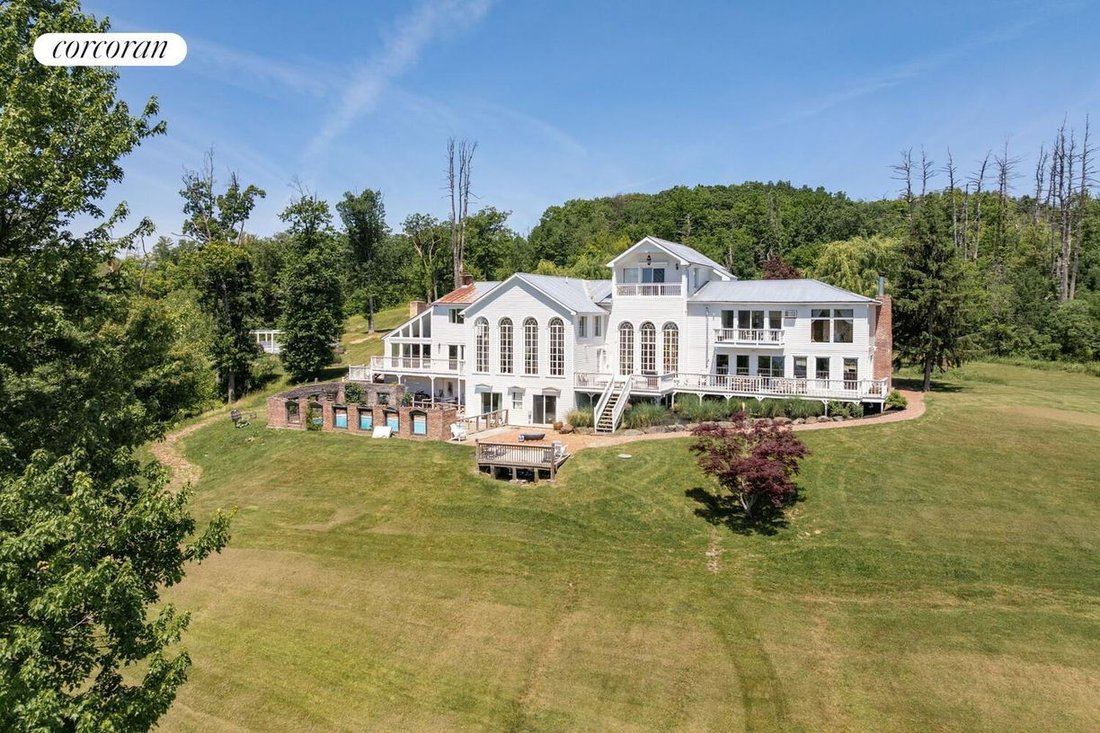 Catskill, New York, United States 4 - 18533685