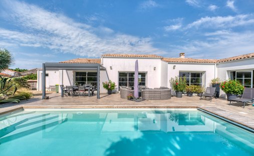 House in Le Grand-Village-Plage, Nouvelle-Aquitaine, France 1