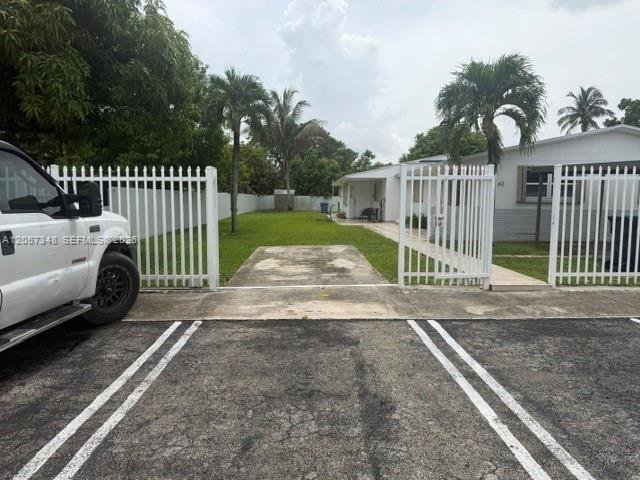 Miami, Florida, United States 5 - 18536081