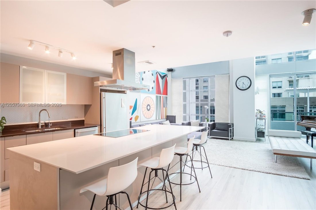 Condo in Miami, Florida, United States 2 - 18536060