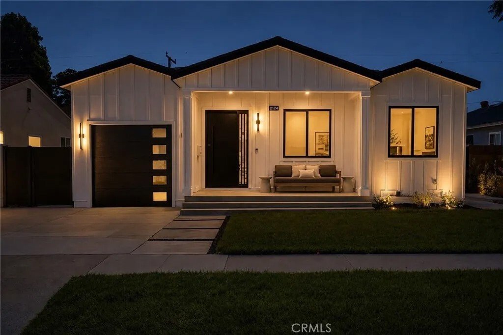 House in Signal Hill, California, United States 2 - 18535655