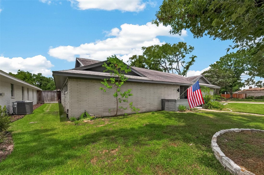 House in Houston, Texas, United States 3 - 18532696