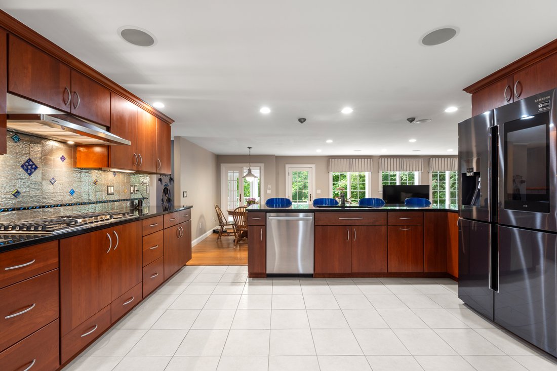 House in Wellesley, Massachusetts, United States 4 - 18533183