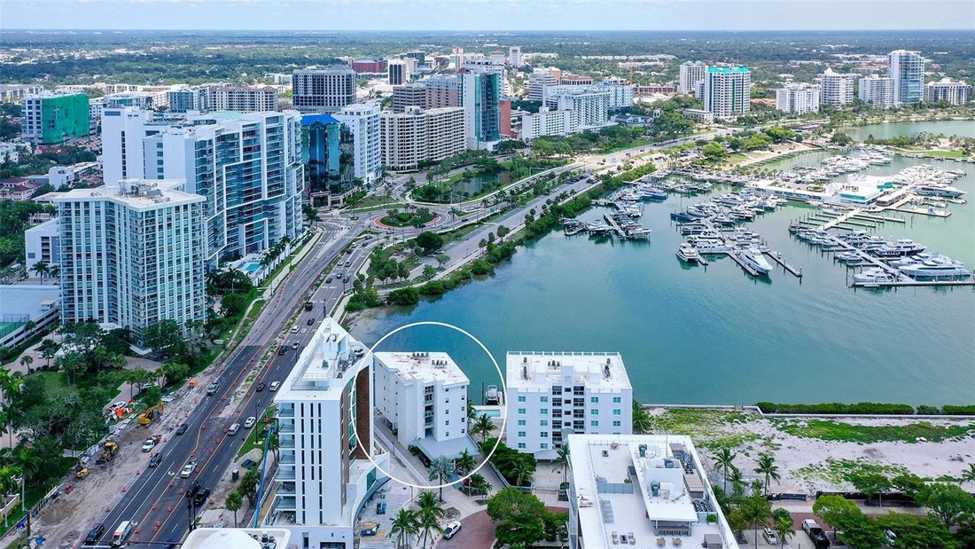 Condo in Sarasota, Florida, United States 2 - 18532601
