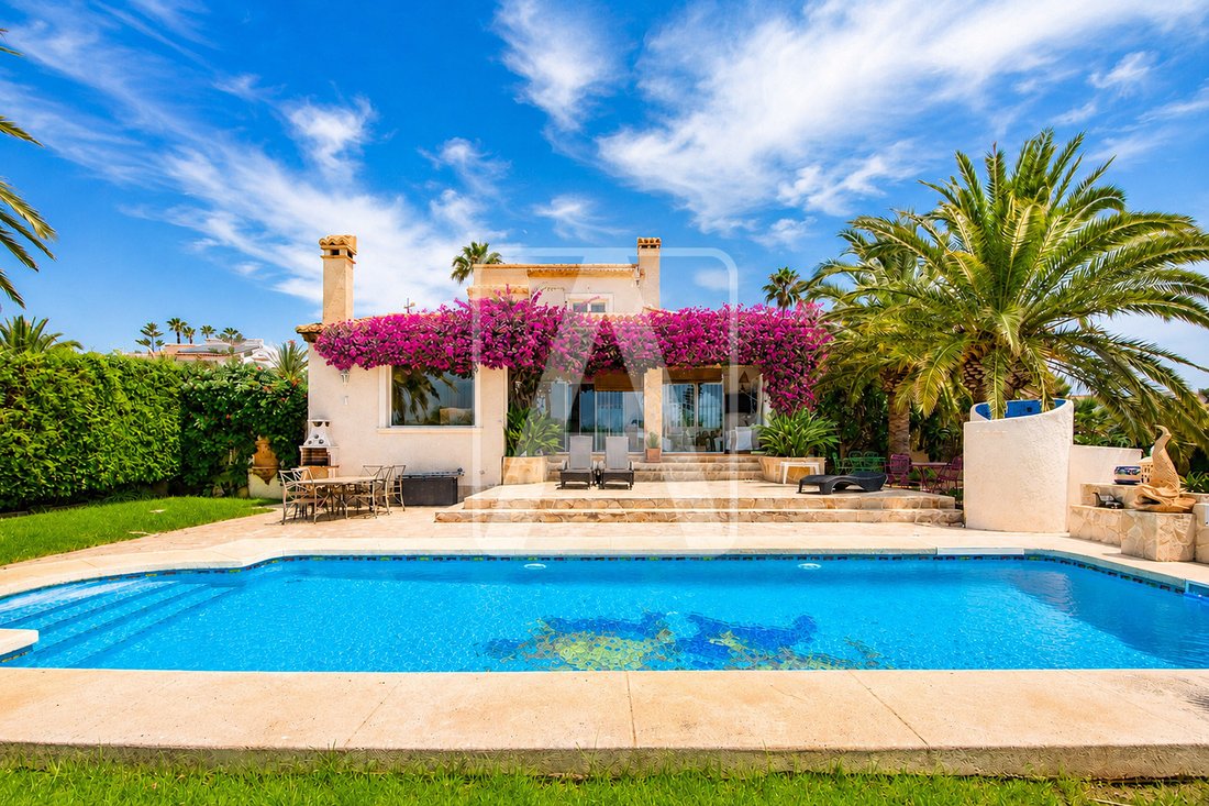 Villa in Calp / Calpe, Valencian Community, Spain 1 - 18533342