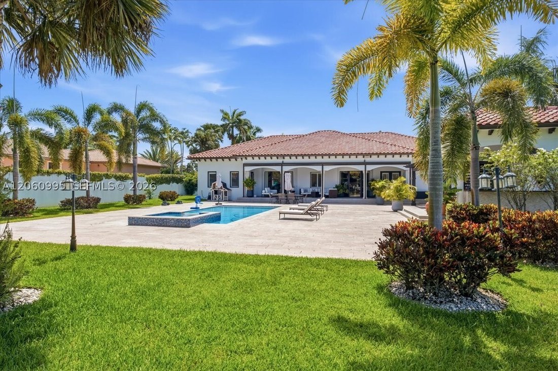 House in Miami, Florida, United States 1 - 18532356