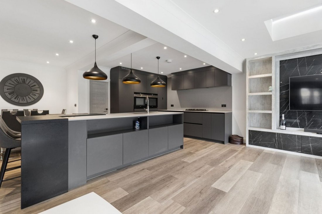 House in Chalfont Saint Peter, England 4 - 17898314