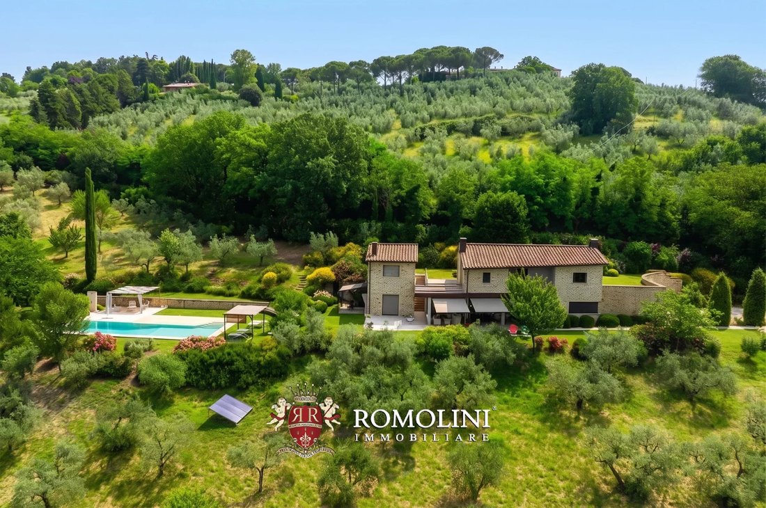 Villa in Assisi, Umbria, Italy 1 - 15870565