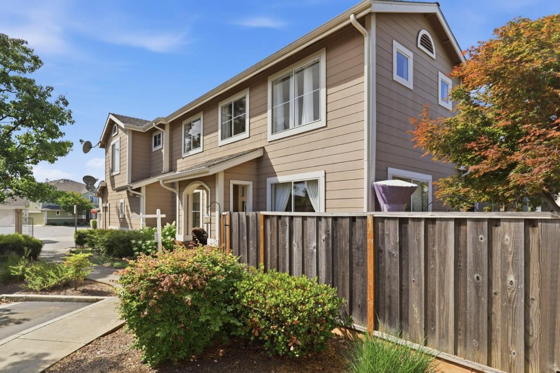 Townhouse in San Jose, California, United States 2 - 18535424