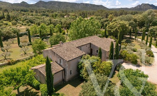 Anwesen in Eygalières, Provence-Alpes-Côte d'Azur, Frankreich 1
