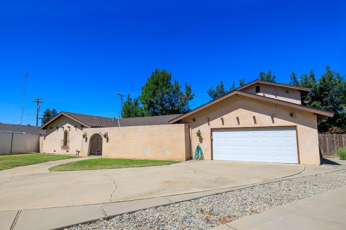 House in Turlock, California, United States 3 - 18533676