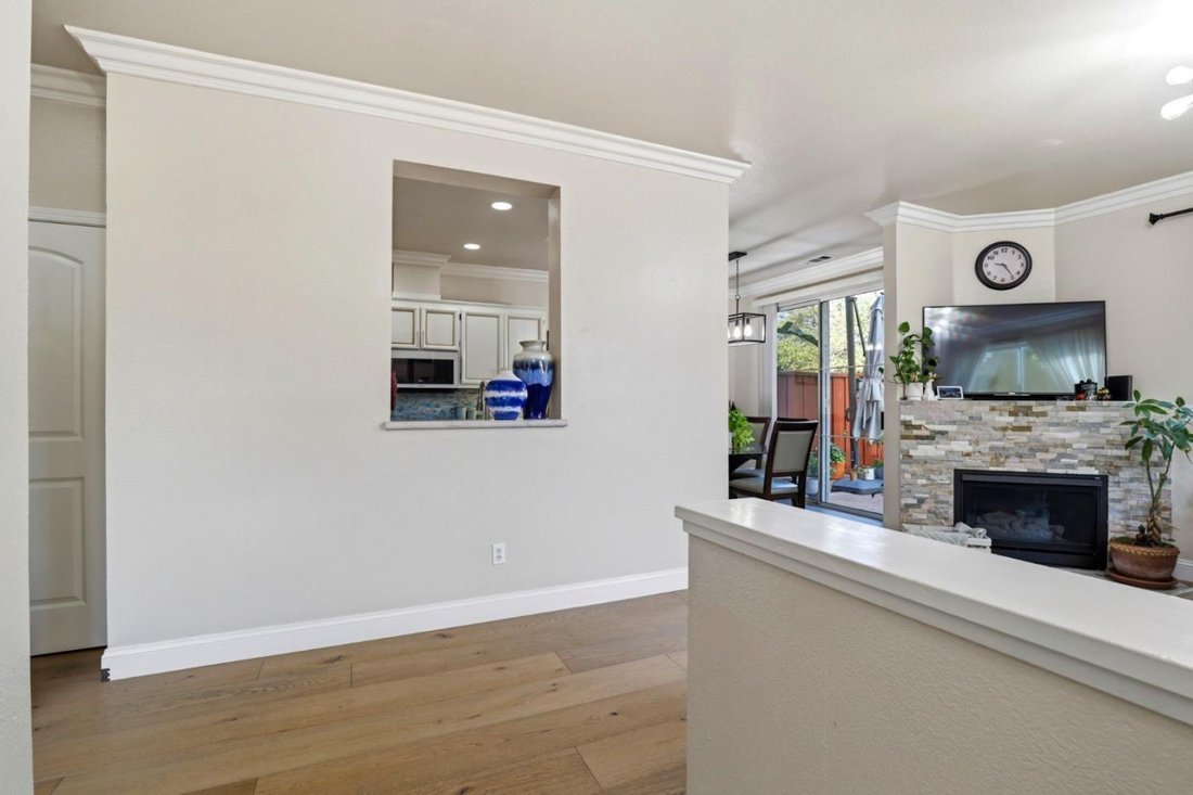 Townhouse in San Jose, California, United States 4 - 18535424