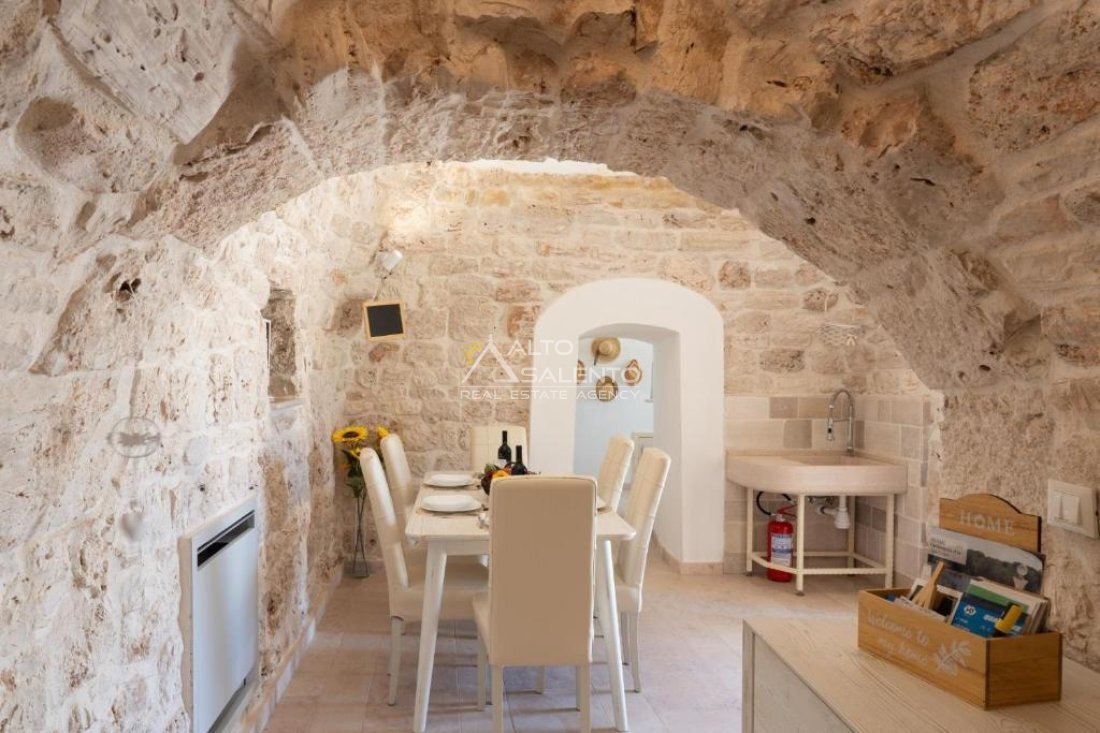 Villa in Ceglie Messapica, Apulia, Italy 3 - 18534443