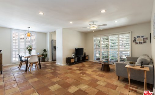 Condo in Los Angeles, California, United States 1