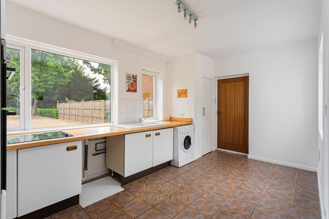 House in Horley, England 4 - 18533364