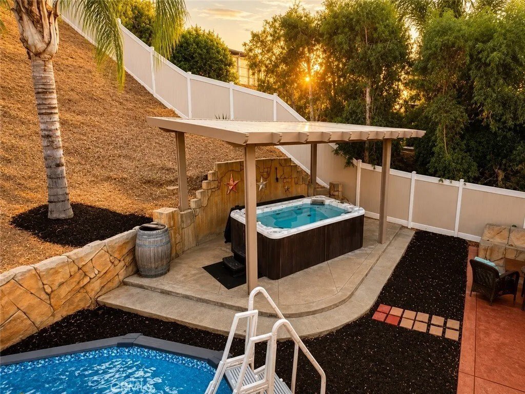 House in Norco, California, United States 4 - 18509155