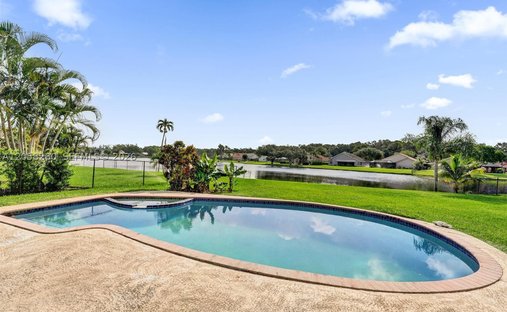 Maison à Davie, Floride, États-Unis 1