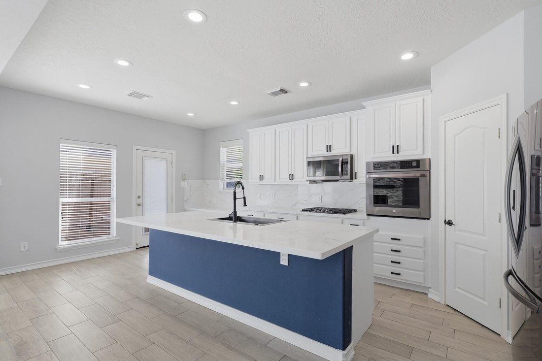 House in Tomball, Texas, United States 4 - 18535745