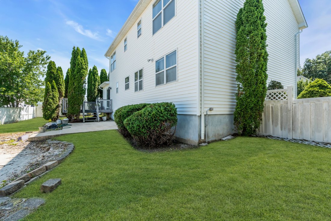 House in Howell Township, New Jersey, United States 2 - 18533138