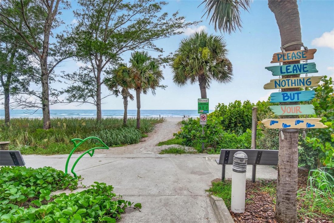 Condo in Indian Shores, Florida, United States 2 - 18532599