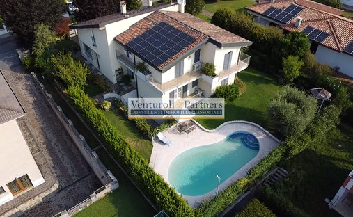Villa in Mazzano, Lombardy, Italy 1