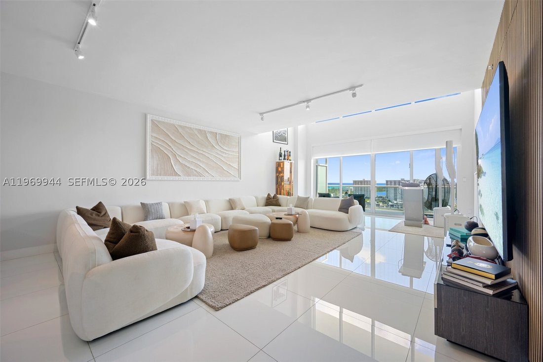 Condo in Sunny Isles Beach, Florida, United States 1 - 17374070
