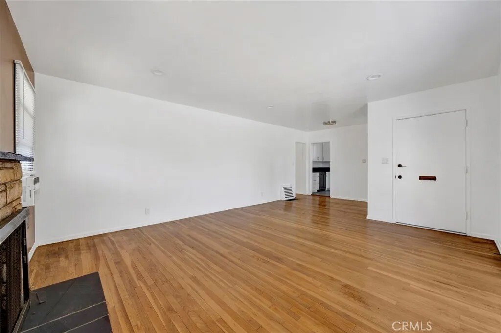 Los Angeles, California, United States 5 - 18532924