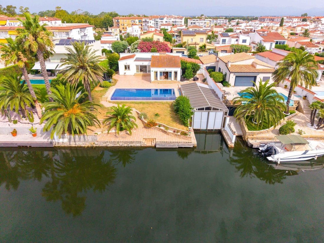 House in Empuriabrava, Catalonia, Spain 1 - 18532544