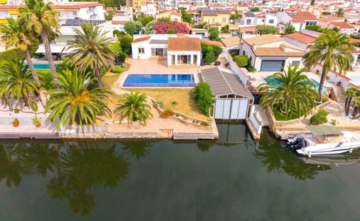 House in Empuriabrava, Catalonia, Spain 1