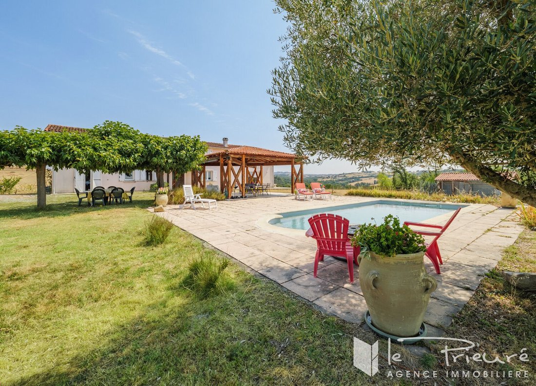 Villa in Le Garric, Occitania, France 1 - 17556660