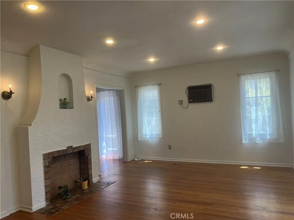 South Pasadena, California, United States 5 - 18532949
