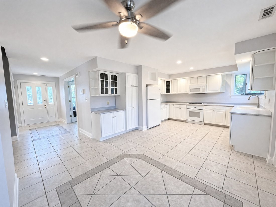 House in Des Plaines, Illinois, United States 4 - 18532990