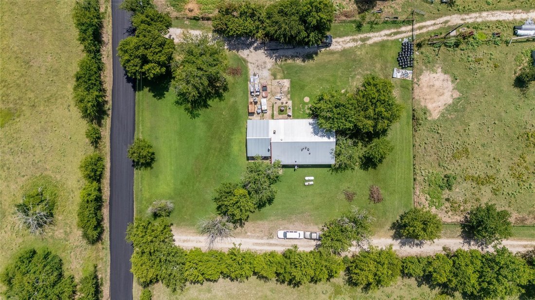 House in Celeste, Texas, United States 2 - 18533673